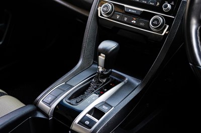 2020 Honda CIVIC 1.8 FC EL