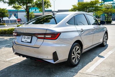 2025 Toyota Yaris Ativ 1.2 Premium Luxury Sedan