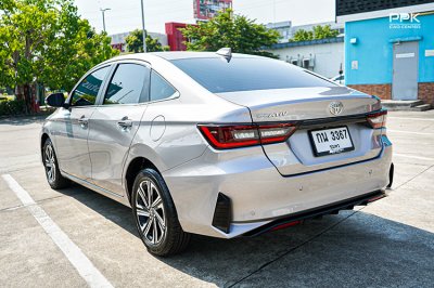 2025 Toyota Yaris Ativ 1.2 Premium Luxury Sedan