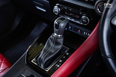 2025 Toyota Yaris Ativ 1.2 Premium Luxury Sedan