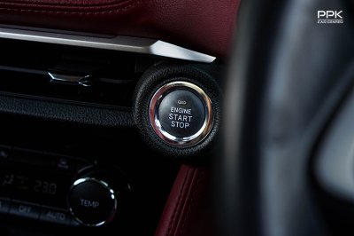 2025 Toyota Yaris Ativ 1.2 Premium Luxury Sedan