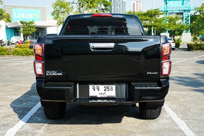 2022 Isuzu D-MAX 1.9 Cab-4 Hi-Lander L DA