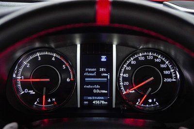 2022 Toyota Fortuner 2.8 GR Sport (Black Top) 4WD SUV