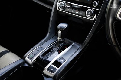 2019 Honda CIVIC 1.8 FC EL Sedan