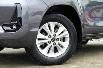 2024 Toyota Hilux Revo 2.4  Entry Smart Cab Z Edition