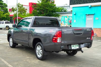 2024 Toyota Hilux Revo 2.4  Entry Smart Cab Z Edition