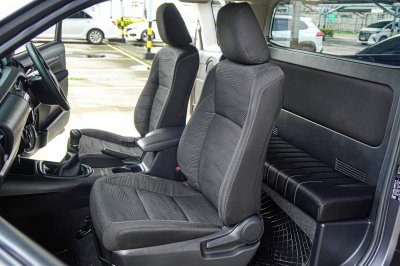 2024 Toyota Hilux Revo 2.4  Entry Smart Cab Z Edition
