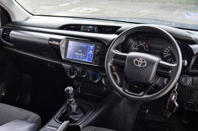 2024 Toyota Hilux Revo 2.4  Entry Smart Cab Z Edition