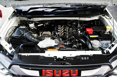 2023 Isuzu D-Max 1.9 Cab-4 Hi-Lander L DA