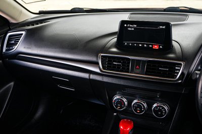 2017 Mazda 3 2.0 C