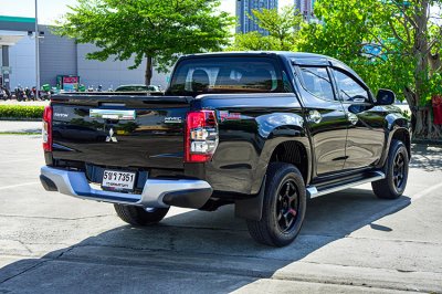 2020 MITSUBISHI TRITON  2.4 GLX PLUS DOUBLE CAB