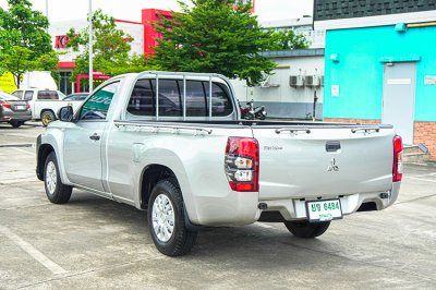 2022 Mitsubishi Triton 2.5 GL Single Cab