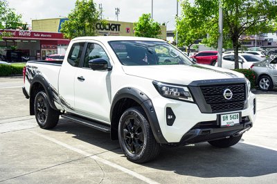 2023 NISSAN NAVARA 2.3 E MT KING CAB CALIBRE