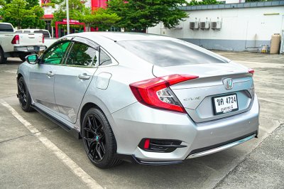 2016 Honda Civic FC 1.8 E