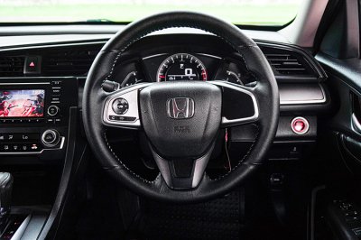 2016 Honda Civic FC 1.8 E