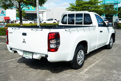 2022 Mitsubishi Triton 2.5 GL Single Cab