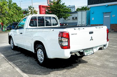 2022 Mitsubishi Triton 2.5 GL Single Cab