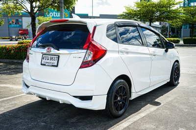 2019 Honda Jazz 1.5  V+ Hatchback