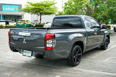 2020 Mitsubush Triton 2.5 GLX Mega Cab