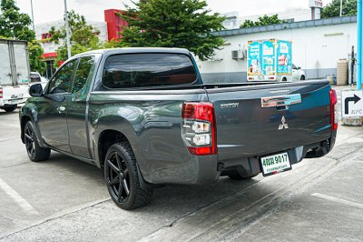 2020 Mitsubush Triton 2.5 GLX Mega Cab