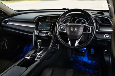 2017 Honda CIVIC 1.8 FC  EL Sedan