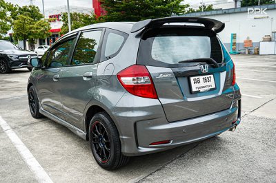 2012 Honda JAZZ 1.5 SV Hatchback