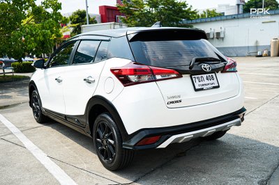 2020 Toyota YARIS 1.2 High Cross Hatchback