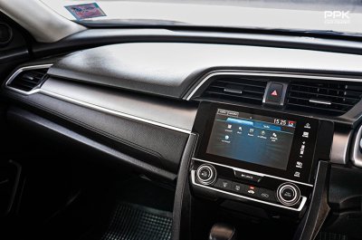 2016 Honda CIVIC 1.8 FC EL Sedan