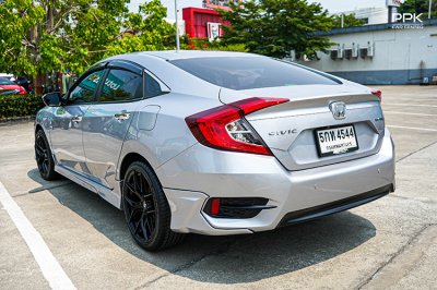 2016 Honda CIVIC 1.8 FC  EL Sedan