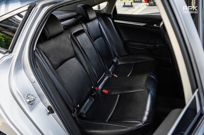 2016 Honda CIVIC 1.8 FC  EL Sedan