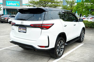 2022 Toyota FORTUNER 2.8 Legender SUV