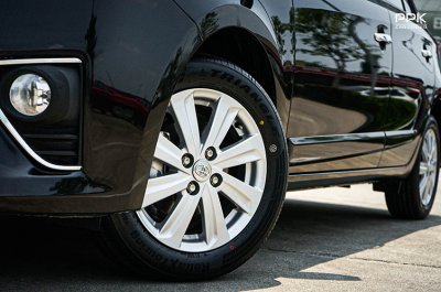 2017 Toyota YARIS 1.2 G Hatchback