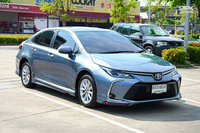 2020 Toyota Corolla Altis 1.8  Hybrid Entry Sedan