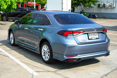 2020 Toyota Corolla Altis 1.8  Hybrid Entry Sedan