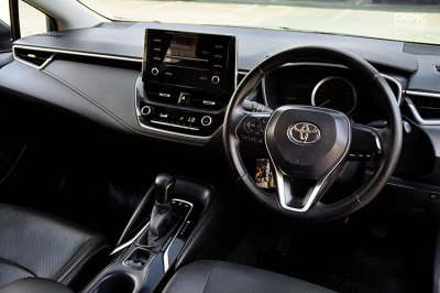 2020 Toyota Corolla Altis 1.8  Hybrid Entry Sedan
