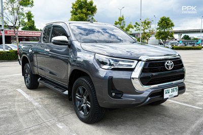 2023 Toyota HILUX REVO 2.4 Smart Cab Prerunner Entry Pickup