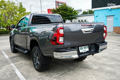 2023 Toyota HILUX REVO 2.4 Smart Cab Prerunner Entry Pickup