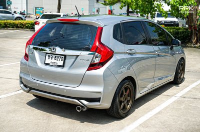 2021 Honda JAZZ 1.5  V Hatchback