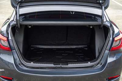 2016 Mazda 2 1.3 High Sedan