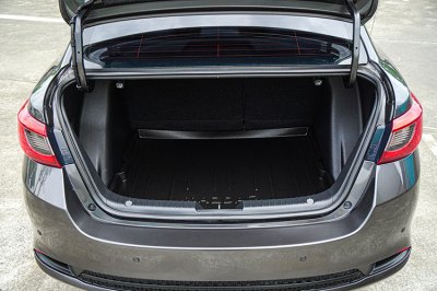 2020 Mazda 2 1.3 S Leather