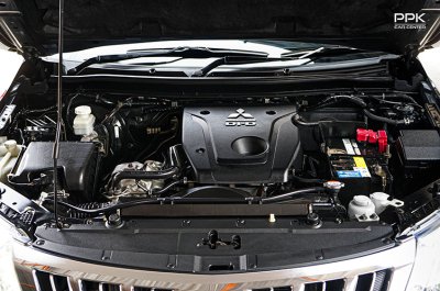 2015 Mitsubishi TRITON 2.4 Double Cab GLS Plus Navi Pickup
