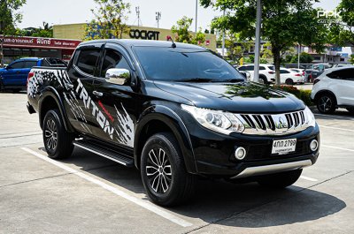 2015 Mitsubishi TRITON 2.4 Double Cab GLS Plus Navi Pickup
