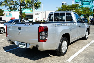 2022 Mitsubishi Triton 2.5 GL Single Cab