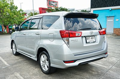 2017 Toyota Innova 2.8 Crysta V Wagon