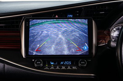 2017 Toyota Innova 2.8 Crysta V Wagon