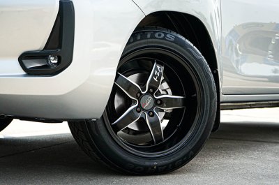 2024 Toyota HILUX REVO 2.4 Smart Cab Z Edition Entry