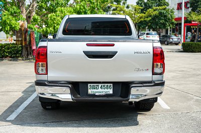 2024 Toyota HILUX REVO 2.4 Smart Cab Z Edition Entry