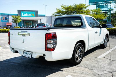 2020 Mitsubishi Triton 2.5 GLX Mega Cab