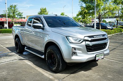 2023 ISUZU D-MAX  V-CROSS SPACECAB 3.0 Ddi Z