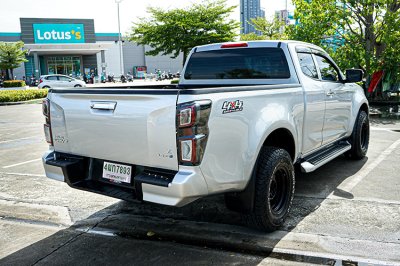 2023 ISUZU D-MAX  V-CROSS SPACECAB 3.0 Ddi Z